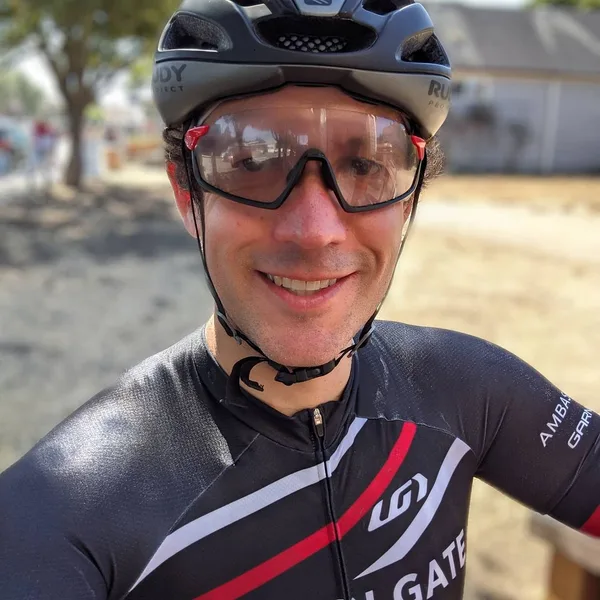 Hard to see in this pic, but the new @goldengatetriathlonclub kits are epic! #cropoutthecovid19