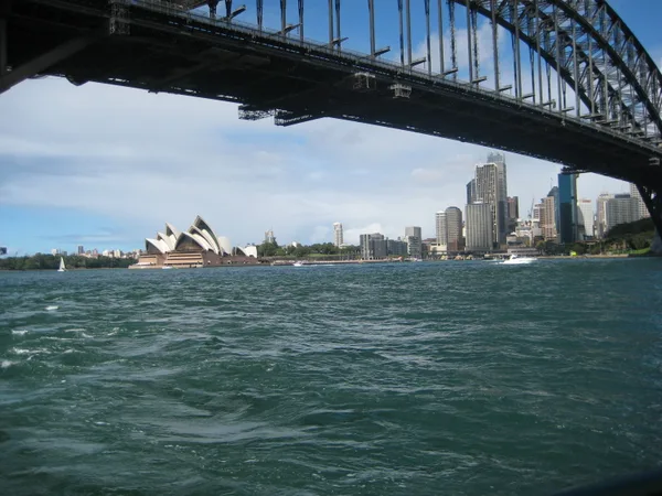 I'm on a boat! Bye bye, Sydney! See you soon.