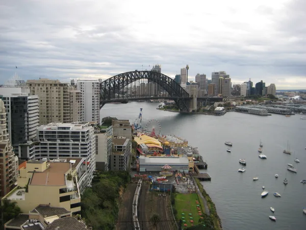 It's overcast, but I'm in SYDNEY, baby!